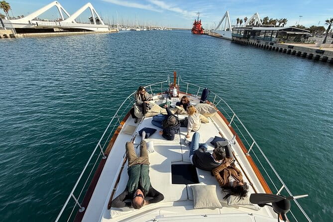 Chill and Sail in Valencia - Practical Tips for Your Valencia Sailing Day