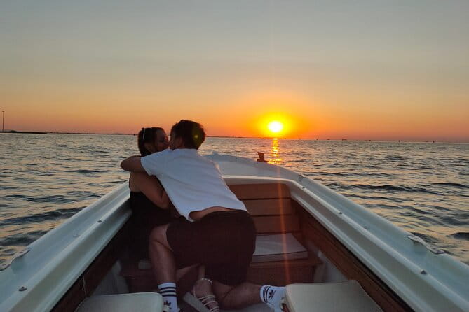 Chioggia : Golden Hour In The Venetian Lagoon By Boat - Key Points