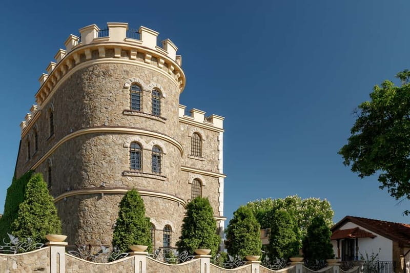 Chisinau: City Tour and Cojusna Winery with Tasting - Entering Moldova’s Capital: Chisinau’s Sights and Sights