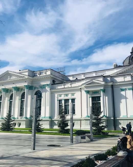 Chisinau: Discover City Highlights with a Walking Tour - Food Market Visit and Local Flavors