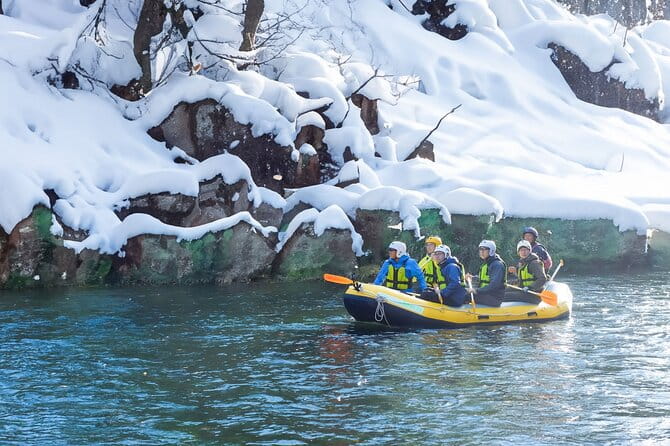Chitose River Wildlife Watching Rafting and Moor Hot Spring Bath - Relax and Rejuvenate in a Moor Hot Spring