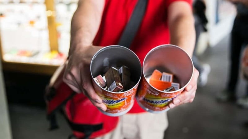 Chocolate and liquor fun in Bern with tasting - A Deep Dive into the Bernese Chocolate and Liquor Tour