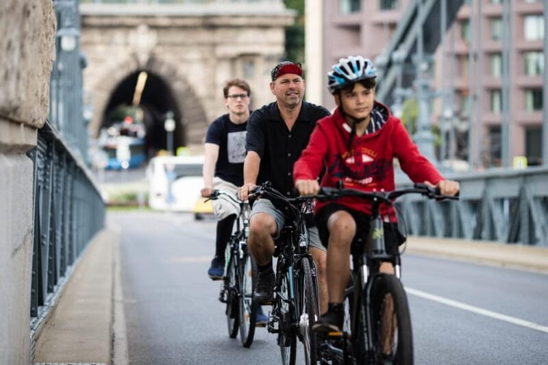 Choose a bicycle and make your own tour in Budapest-24 hrs - Key points / Takeaways