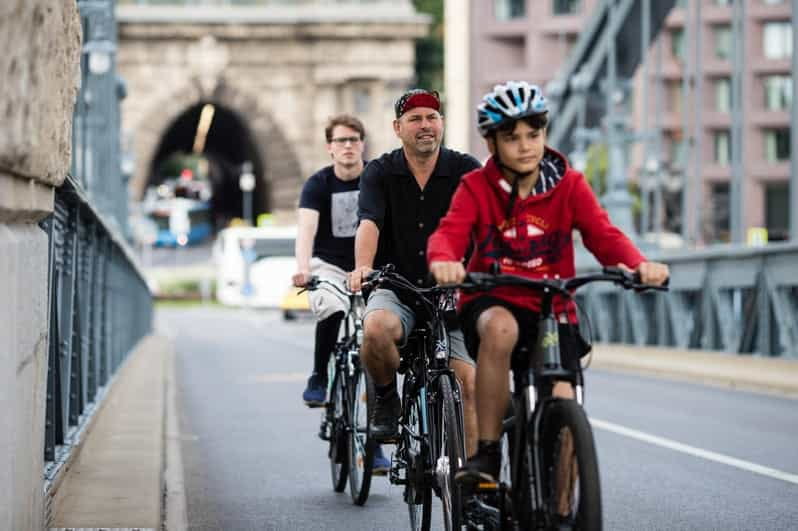 Choose a bicycle and make your own tour in Budapest-24 hrs - FAQ