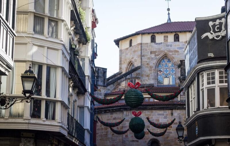 Christmas Charm of Bilbao: A Historic Walk - Key Points / Takeaways