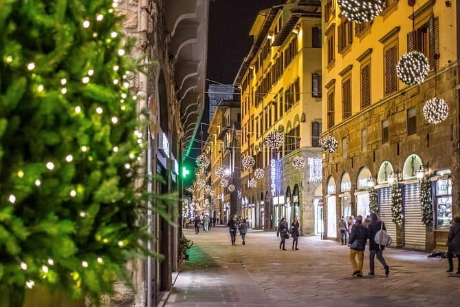 Christmas Lights Private Photo Tour in Florence - The Majestic Duomo in Evening Light