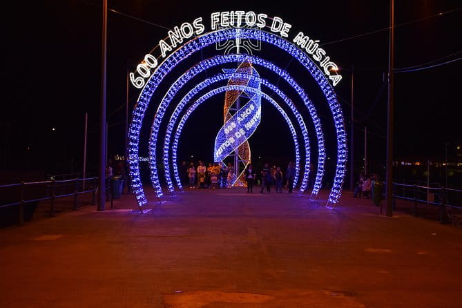 Christmas Lights Tukxi Tour (price per tukxi - up to 5 people) - Key points / Takeaways