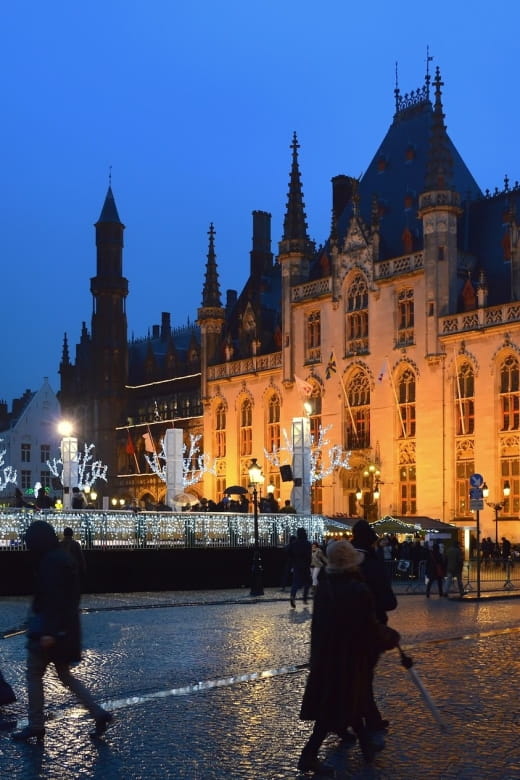 Christmas Magic in Bruges - Walking Tour - Concluding at a Bauhaus Bar: Relaxing End to Your Festive Walk