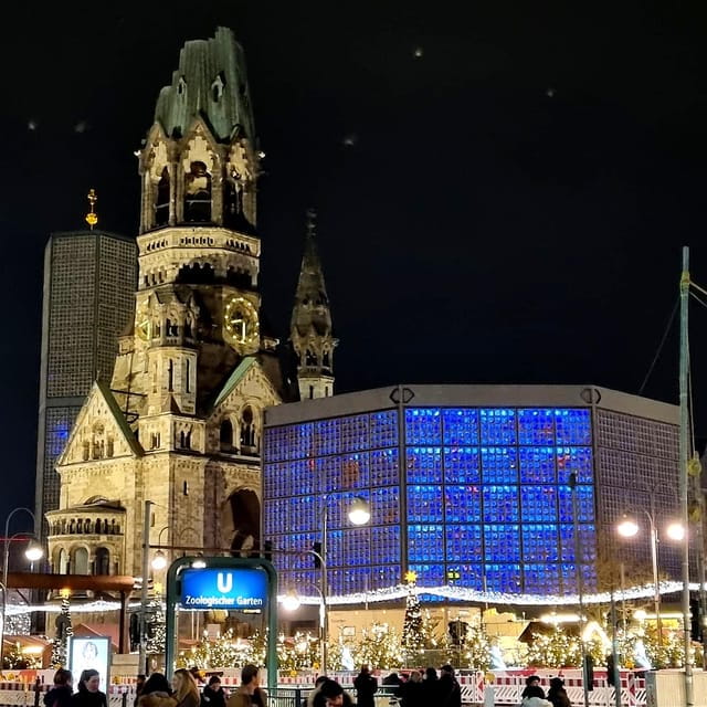 Christmas market lights tour bus through Berlin, free mulled wine (2.5 hours) - FAQ