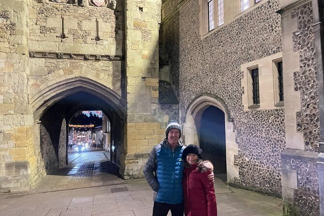Christmas Mulled Wine Walk of Winchester - Exploring Winchester’s Festive Spirit