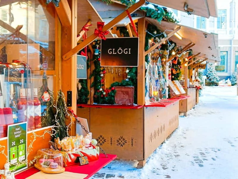 Christmas Tales in Tallinn - 2 Hours Walking Tour - Exploring Tallinn’s Medieval Heritage in Winter