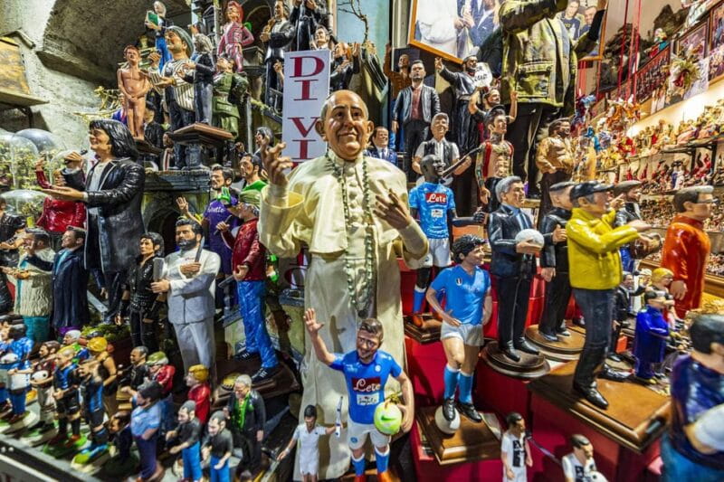 Christmas tour: from the nativity scenes of San Gregorio Armeno to the lights of Sorrento - Key Points / Takeaways