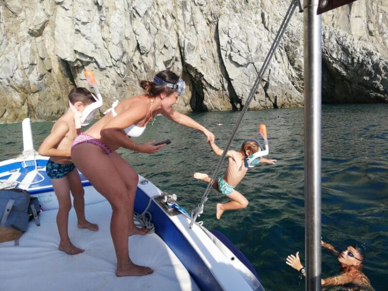 Cinque Terre: Afternoon Boat Tour with brunch on board - The Sum Up