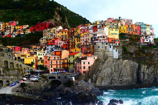 Cinque Terre full day tour with official tour guide - Discovering Cinque Terre with a Private Guide