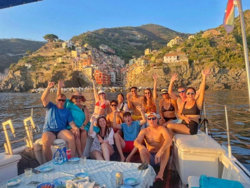 Cinque Terre: Sunset Boat Tour on Traditional Ligurian Gozzo - Why This Tour Is a Good Value