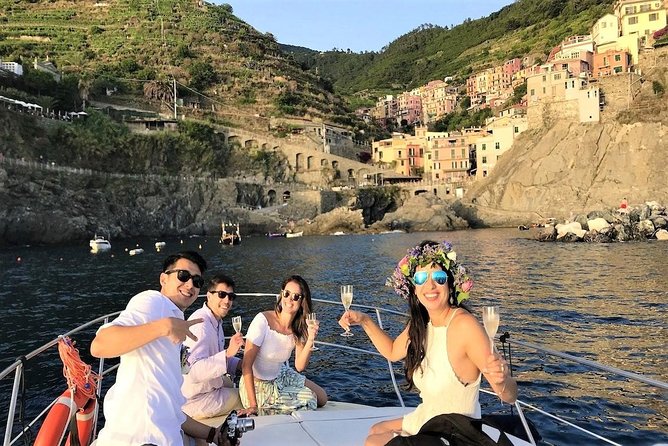 Cinque Terre Sunset Tour by Boat - Breathtaking Cinque Terre Coastline