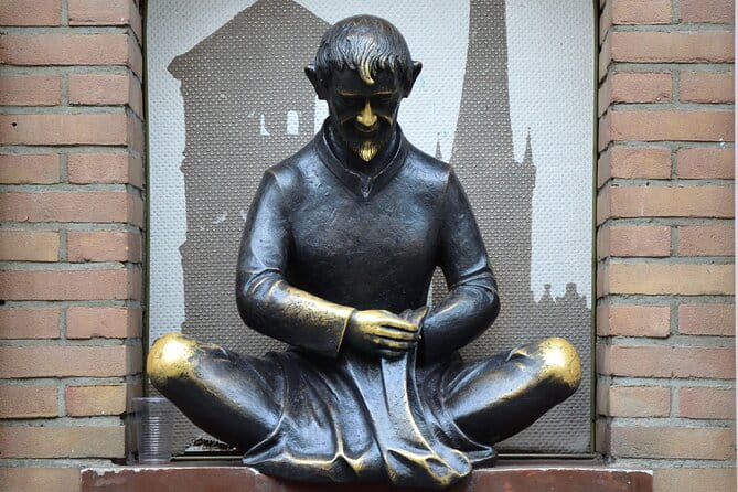 City game scavenger hunt Düsseldorf - independent city tour I discovery tour - FAQ