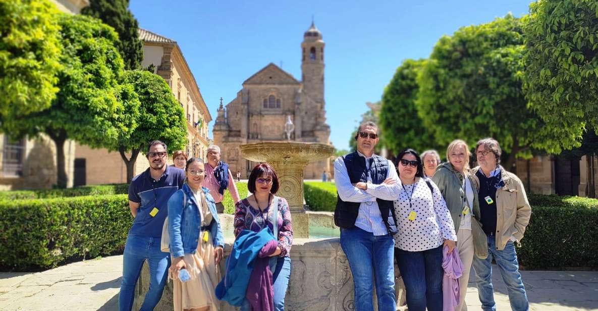 City Highlights Walking Tour in Spanish - Key Points