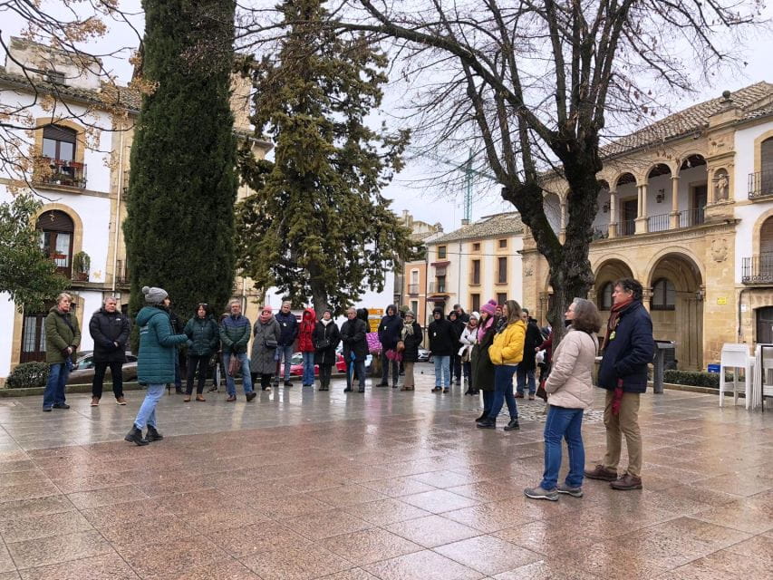 City Highlights Walking Tour in Spanish - Tips for Enjoyment