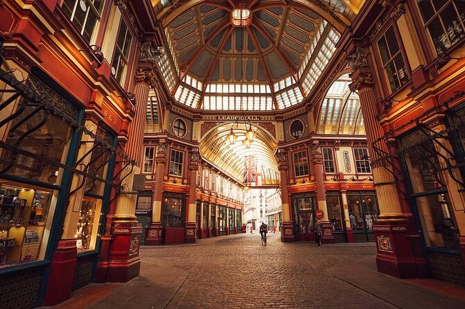 City & Secrets: Explore Londons Hidden Gems - Experiencing the City of London