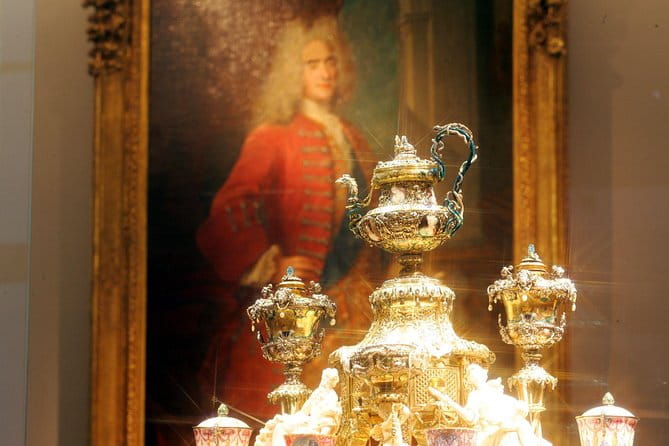 City tour and guided tour in the New Green Vault and in the Semperoper - Who Should Book This Tour?