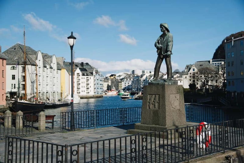 City walk in Ålesund: Art Nouveau, sea views, and insider tips - FAQ