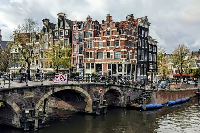 City walking experience in Amsterdam with a local - Who is This Tour Best For?