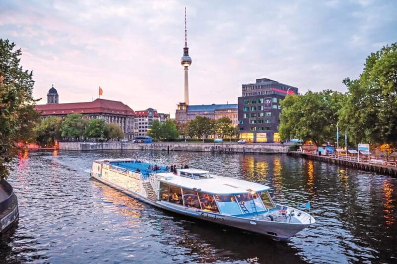 CitySightseeing Berlin HOHO Bus- All Lines (A+B) & Boat Tour - Key points / Takeaways