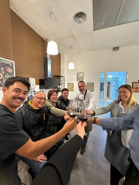 Class of Valencian Paella with welcome drinks and tapas - Price and Value: Is It Worth It?