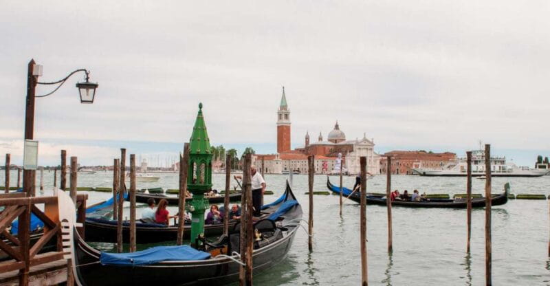 Classic Venice: 2-Hour Walking Tour with Basilica Entry - What to Expect During the Tour