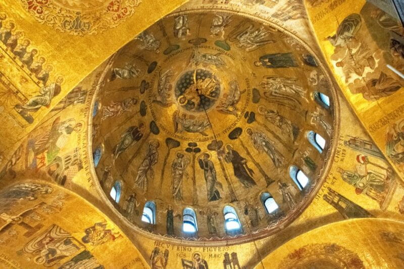 Classic Venice: 2-Hour Walking Tour with Basilica Entry - Price and Practical Tips