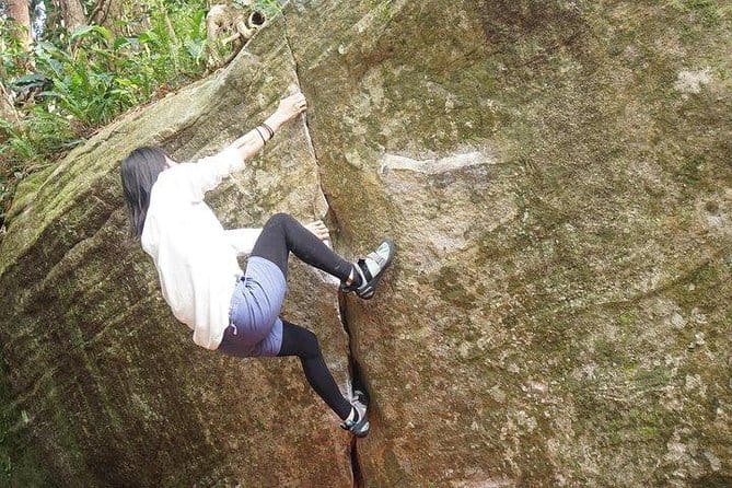 Climb the Rocks of Yakushima! Outdoor Bouldering Rental Mat - Gear Up for an Outdoor Bouldering Experience
