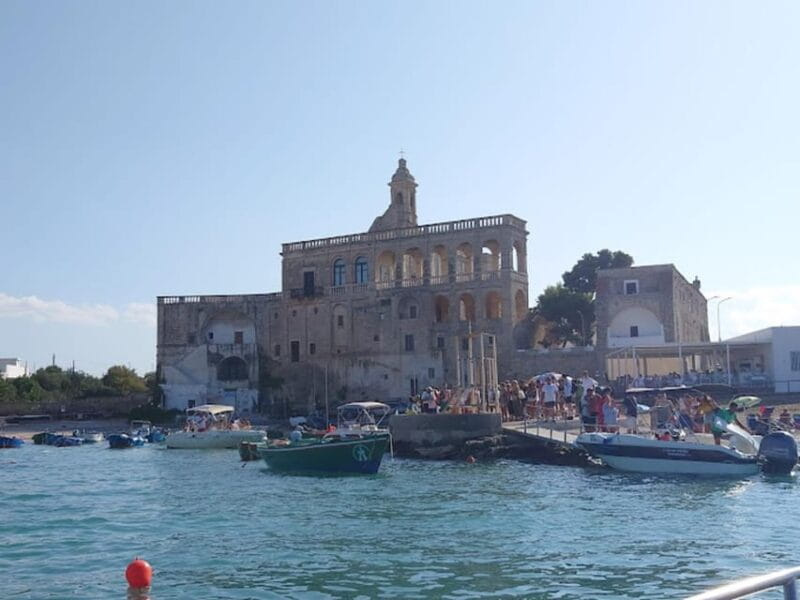 Coast and caves of Polignano:boat tours,drinks,swimming,music and fun - FAQs