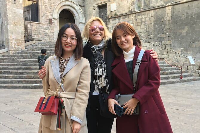 Coffee and Art Tour walking Gothic Quarter, Official Guide - Coffee Culture and Creative Spaces: The Final Stop at Imagin Café