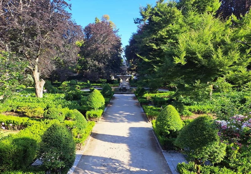 Coimbra Botanical Garden Tour: Storytelling Through Nature - Key Points / Takeaways
