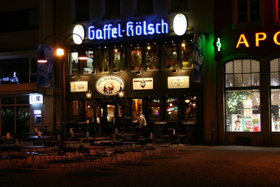 Cologne: Brewery Tour With Beer Tasting and Bread With Cheese - Confessions in Breweries