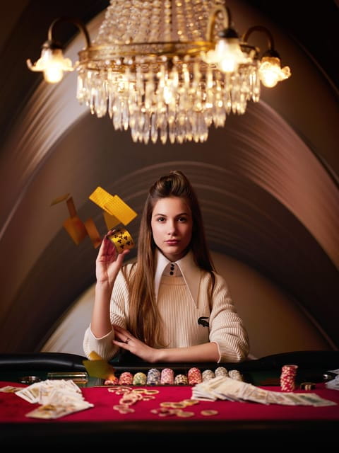 Cologne: HOUSE OF BATES // CONTENT GALLERY - Who Should Dive Into This Photographic Playground?