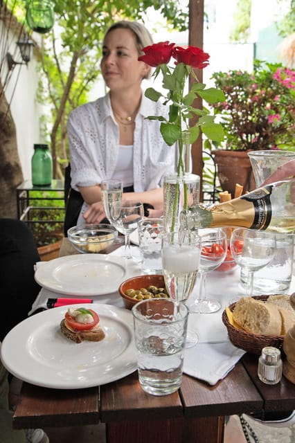 Cologne-Nippes: Summer wine party in the frenchstyle garden - Price and Value Analysis