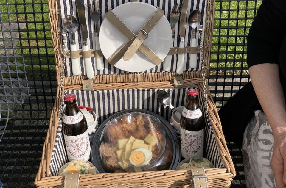 Cologne: Rickshaw Picnic and Park Tour, 2 Pers - Panoramic City Views