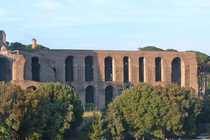 Colosseum Group Tour with Roman Forum and Palatine Hill - Introduction to the Tour Experience