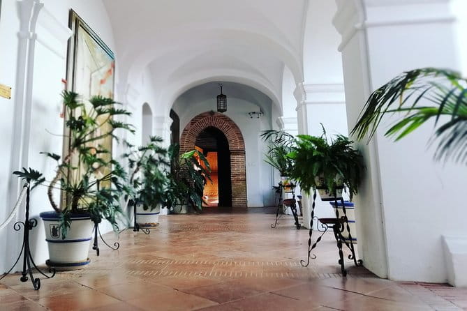 Columbian Places, behind the steps of Christopher Columbus - Who Should Consider This Tour?