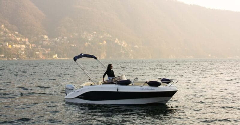 Como: 1-Hour Private Speedboat Tour on Lake Como - Key Points / Takeaways