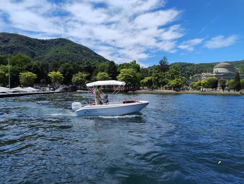 Como: 40 HP Self Drive Boat without License - Price and Logistic Considerations