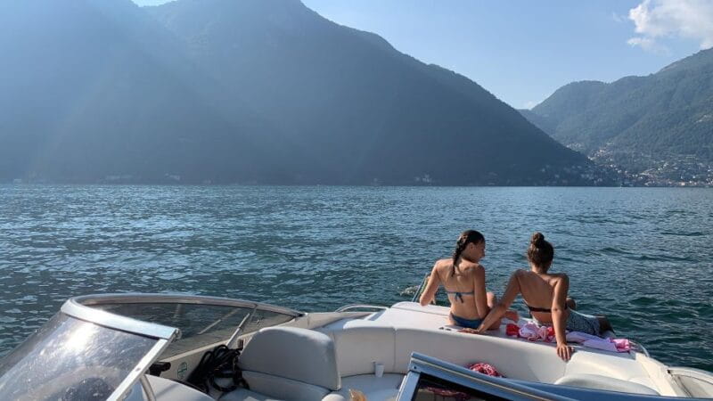 Como: Lake Como Private Modern Speedboat Tour with Prosecco - Detailed Breakdown of the Itinerary