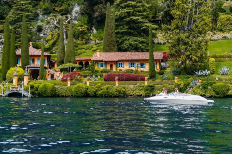 Como Lake: Magic Boat Tour 2h - Lake Como Magic Boat Tour: A Detailed Look at an Enchanting Experience