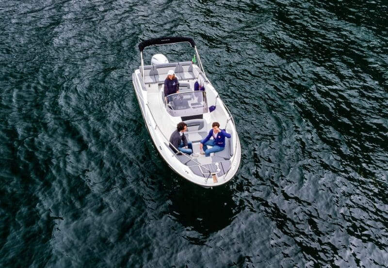 Como lake shared boat tour 1 o 2 ore rain cover - Key Points and Takeaways