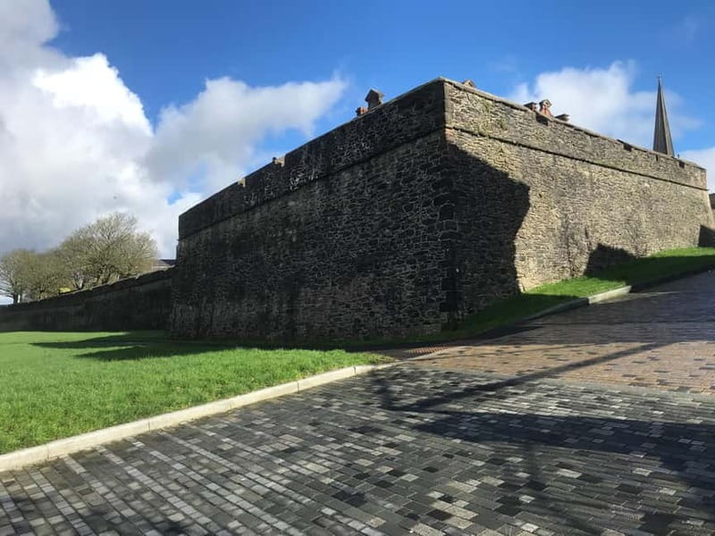 Complete city tour of Derry - Key points / Takeaways