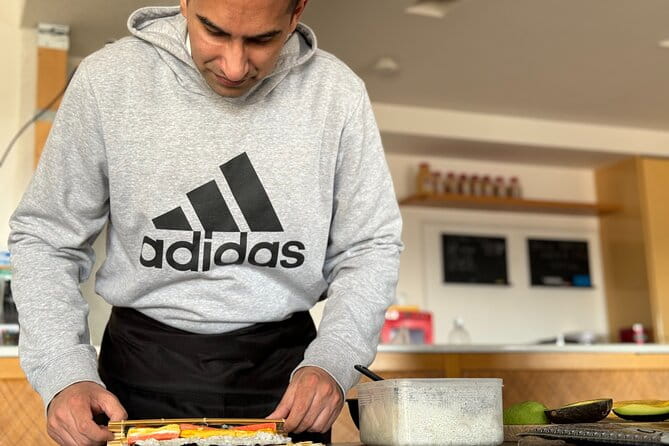 Cook and Roll The Sushi Like a Samurai in Osaka - Tips for a Great Cooking Class