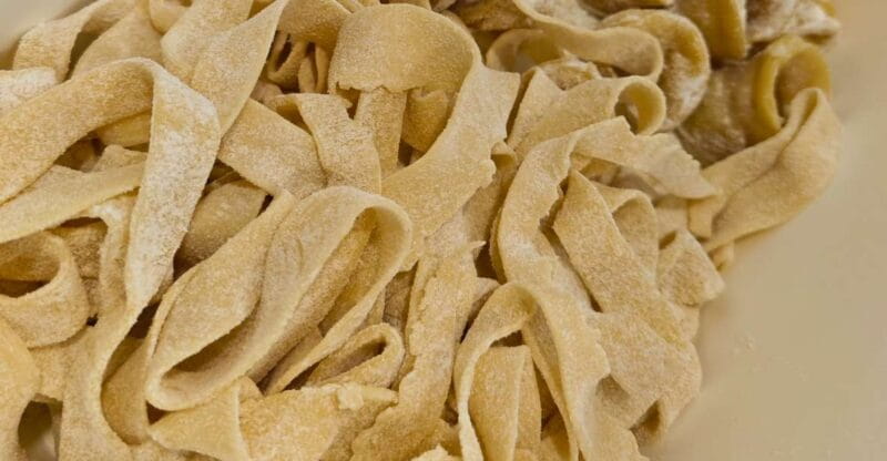 Cooking class fresh pasta - A Warm Welcome in a Professional Kitchen