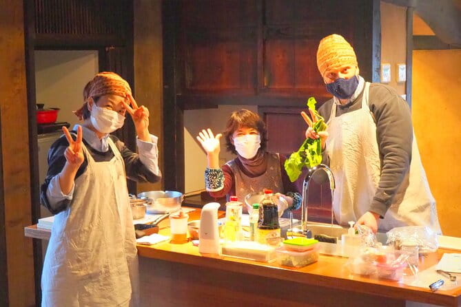 Cooking With a Local Okaasan at Kominka in Ojika Island Nagasaki - Tempura and Aji Fry: Delving Into Nagasakis Seafood Delights